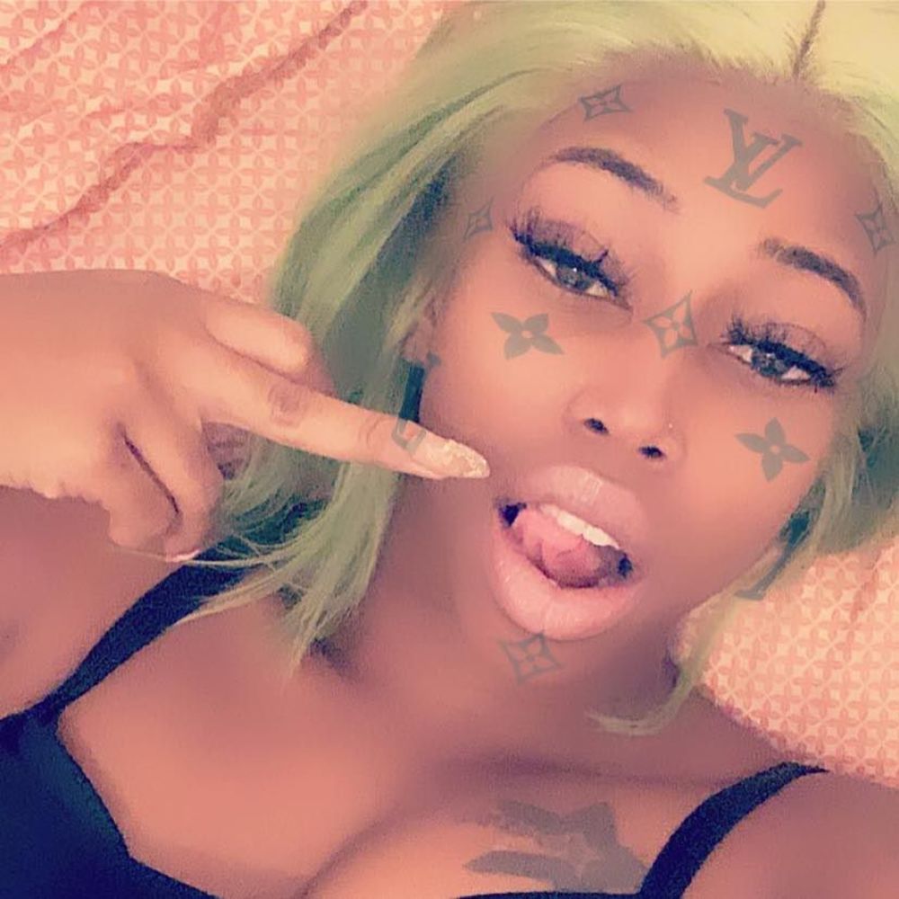 Meet your Posher, Amar'is